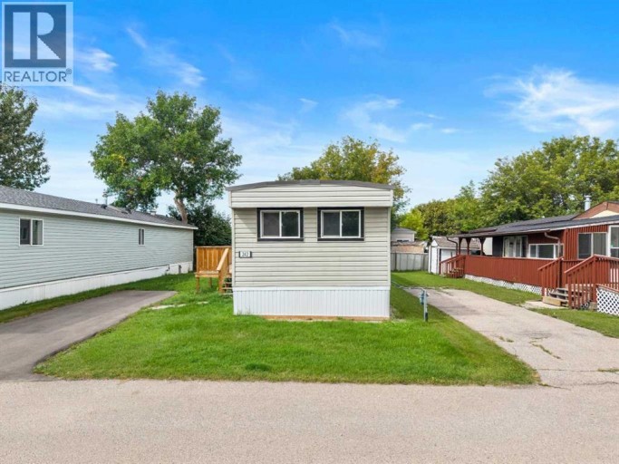 242, 6220 17 Avenue SE, Calgary, Alberta, T2A7H4