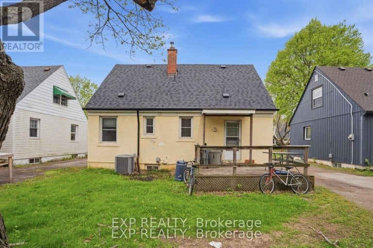 139 DALEWOOD AVENUE, Hamilton (Ainslie Wood), Ontario, L8S1Z3