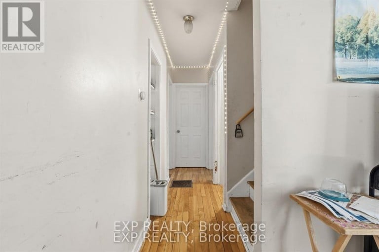 139 DALEWOOD AVENUE, Hamilton (Ainslie Wood), Ontario, L8S1Z3