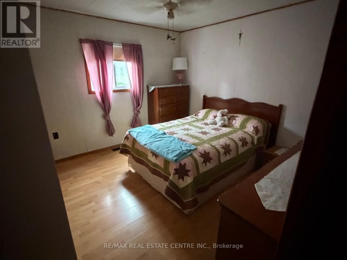 38 2ND AVENUE, South Algonquin, Ontario, K0J2M0