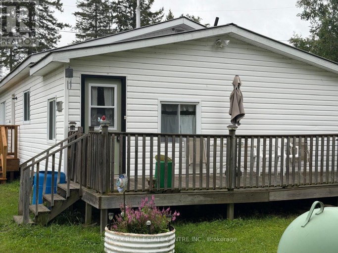 38 2ND AVENUE, South Algonquin, Ontario, K0J2M0