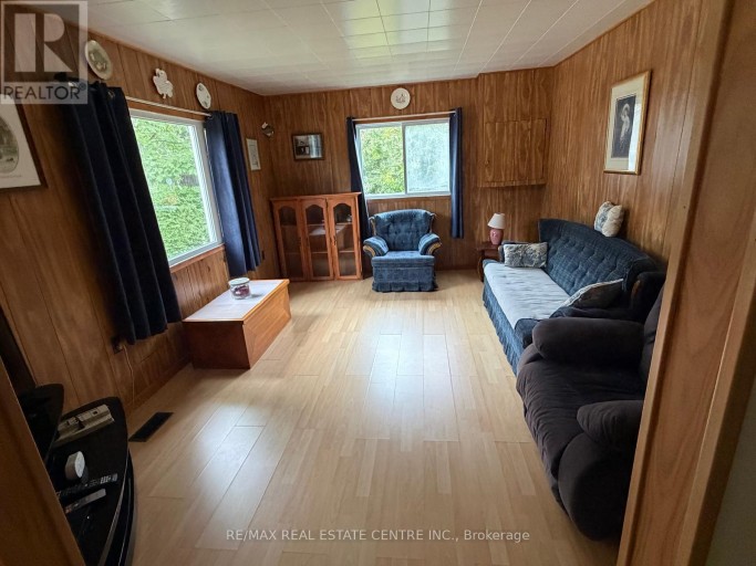 38 2ND AVENUE, South Algonquin, Ontario, K0J2M0