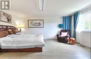 127 TOMLINSON CIRCLE Markham (Buttonville) Ontario photo 10