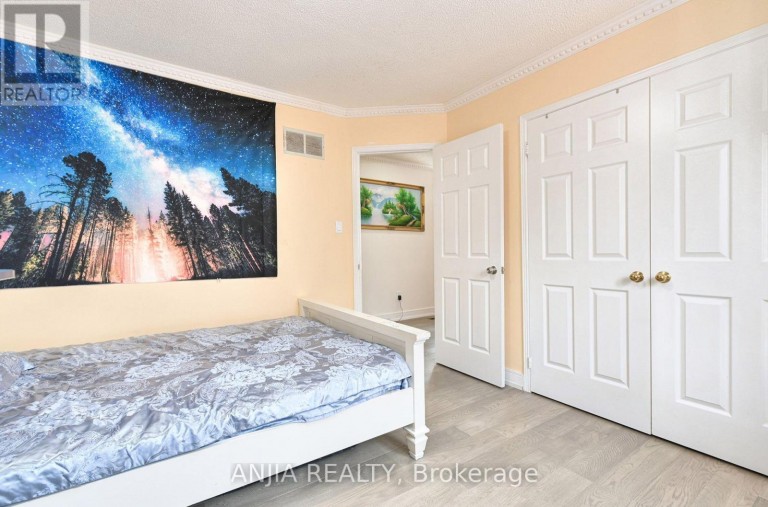 127 TOMLINSON CIRCLE, Markham (Buttonville), Ontario, L3R9K4