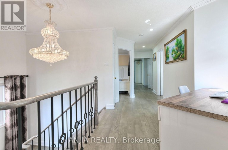 127 TOMLINSON CIRCLE, Markham (Buttonville), Ontario, L3R9K4