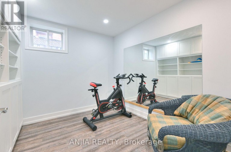 127 TOMLINSON CIRCLE, Markham (Buttonville), Ontario, L3R9K4