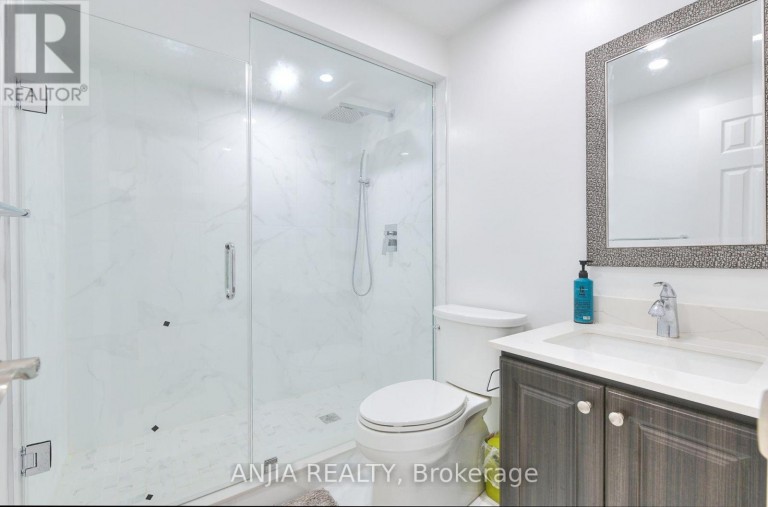 127 TOMLINSON CIRCLE, Markham (Buttonville), Ontario, L3R9K4