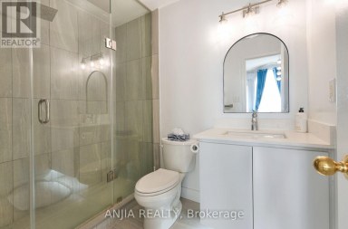 127 TOMLINSON CIRCLE Markham (Buttonville) Ontario photo 5