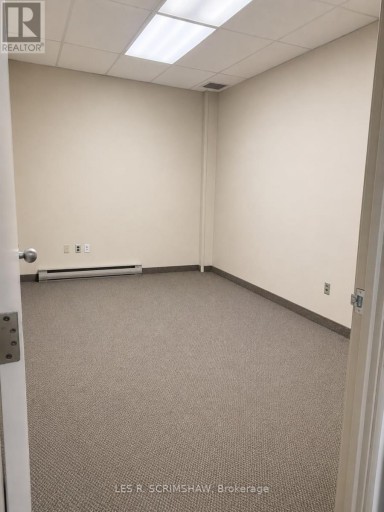 28 CUMBERLAND ST N., Thunder Bay (Court / Cumberland), Ontario, P7A4K9