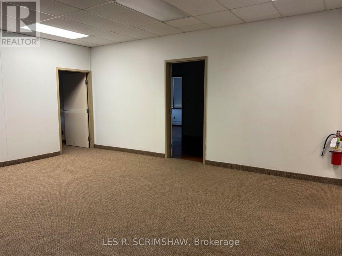 28 CUMBERLAND ST N., Thunder Bay (Court / Cumberland), Ontario, P7A4K9