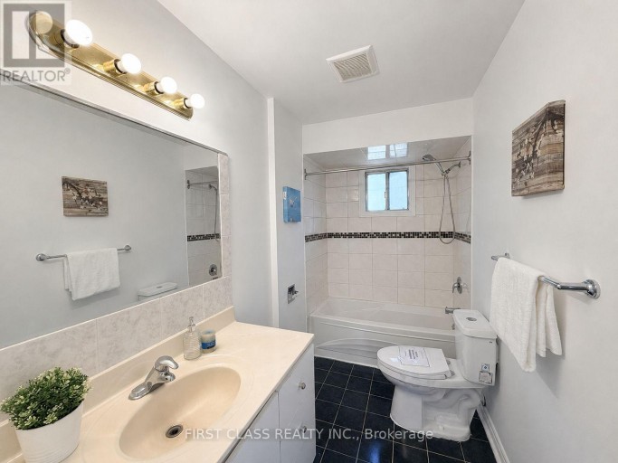 200 MCNICOLL AVENUE, Toronto (Hillcrest Village), Ontario, M2H2C3