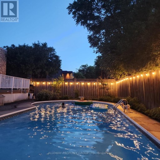 32 REESORVILLE ROAD, Markham (Markham Village), Ontario, L3P3L2