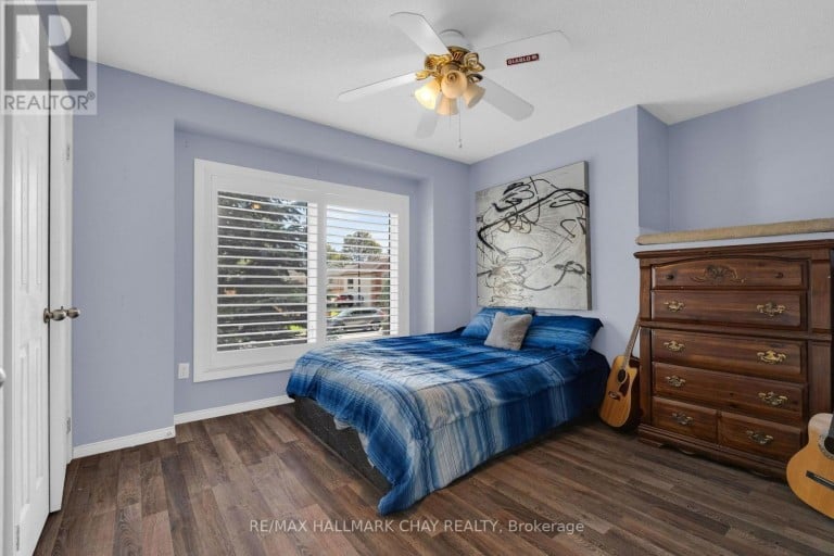 5 HARBOUR CRESCENT, Wasaga Beach, Ontario, L9Z1G4