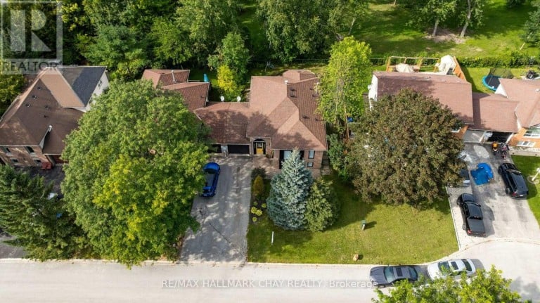 5 HARBOUR CRESCENT, Wasaga Beach, Ontario, L9Z1G4