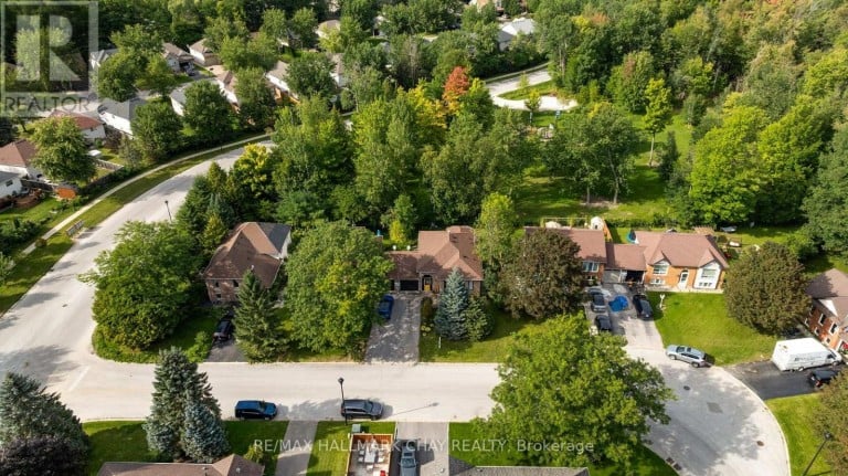 5 HARBOUR CRESCENT, Wasaga Beach, Ontario, L9Z1G4