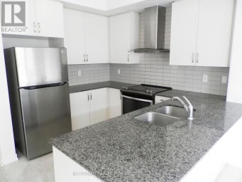 208 HARDING PARK STREET Newmarket (Glenway Estates) Ontario photo 9