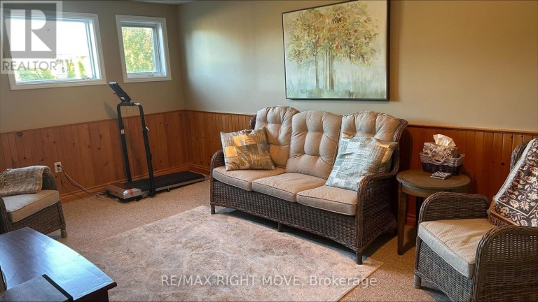 15 WATSON COURT, Orillia, Ontario, L3V7S5