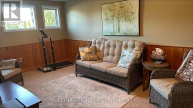 15 WATSON COURT Orillia Ontario photo 16