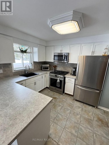 15 WATSON COURT, Orillia, Ontario, L3V7S5