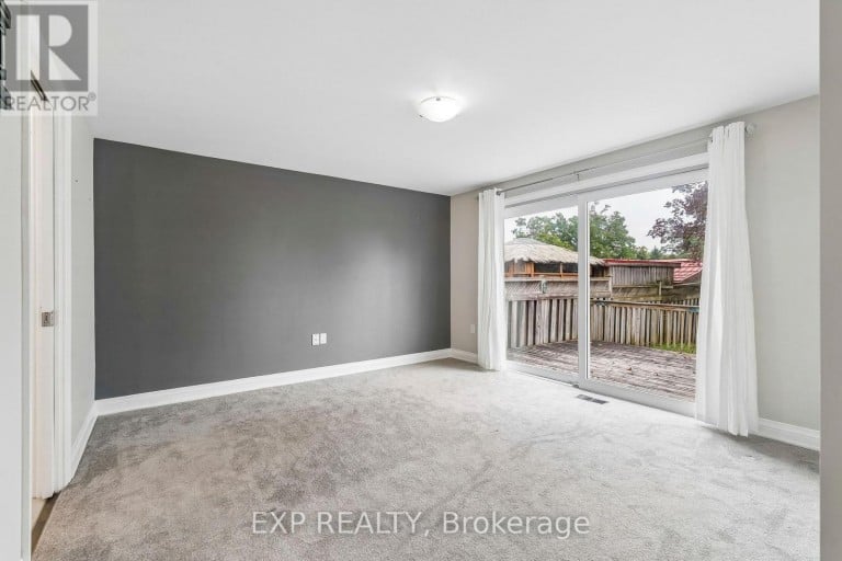 138 LILLIAN CRESCENT, Barrie (Sunnidale), Ontario, L4N5X5
