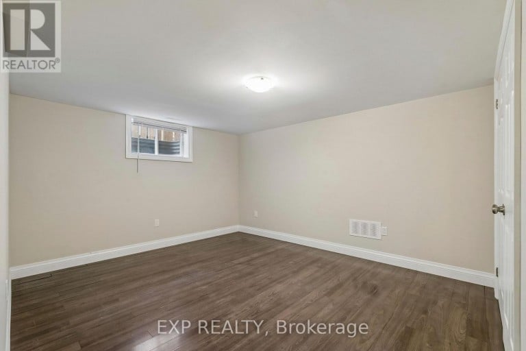 138 LILLIAN CRESCENT, Barrie (Sunnidale), Ontario, L4N5X5