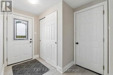 138 LILLIAN CRESCENT Barrie (Sunnidale) Ontario photo 4
