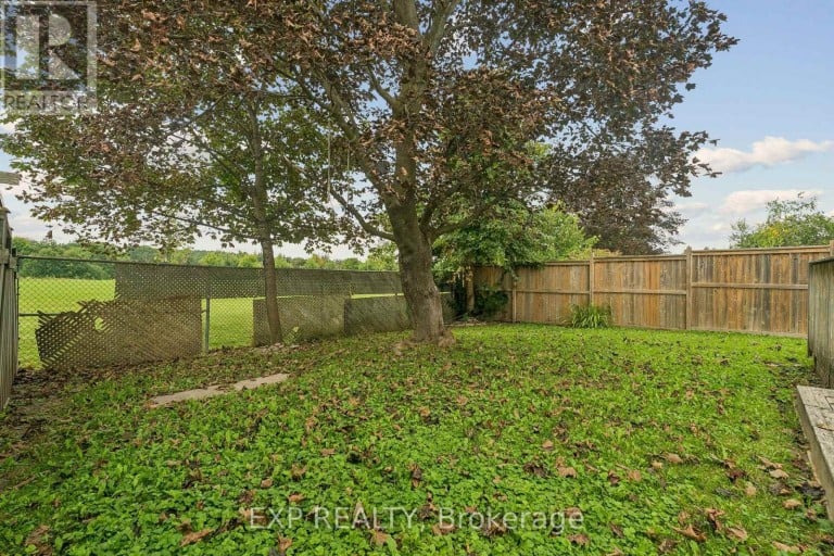 138 LILLIAN CRESCENT, Barrie (Sunnidale), Ontario, L4N5X5