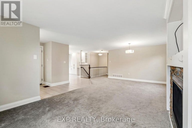 138 LILLIAN CRESCENT, Barrie (Sunnidale), Ontario, L4N5X5