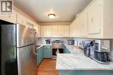 838 Helen Street Bathurst New Brunswick photo 13
