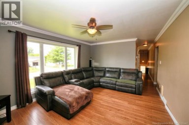 838 Helen Street Bathurst New Brunswick photo 6