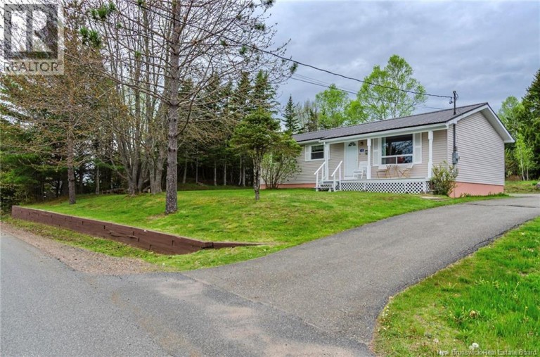 16 Armstrong Crescent, St George, New Brunswick, E5C1A1