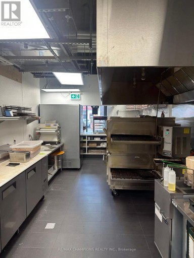 2382 DUNDAS STREET W, Toronto (Mount Pleasant East), Ontario, M6P1W9