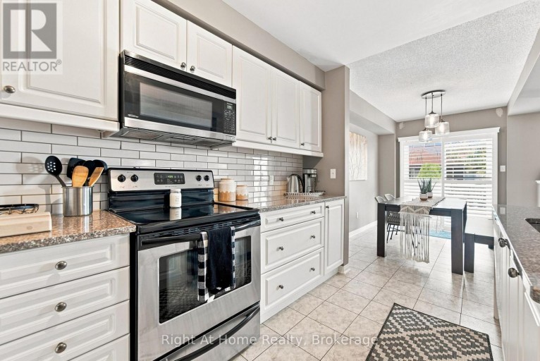 46 - 460 WOODMOUNT DRIVE, Oshawa (Samac), Ontario, L1K0K4