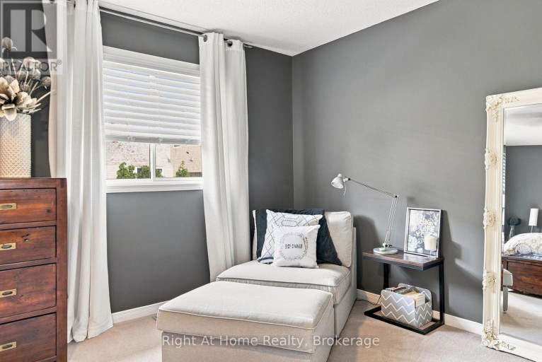 46 - 460 WOODMOUNT DRIVE, Oshawa (Samac), Ontario, L1K0K4