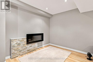 46 - 460 WOODMOUNT DRIVE Oshawa (Samac) Ontario photo 31
