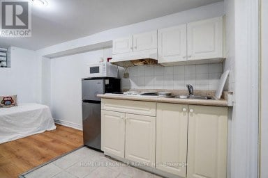 99 HARLANDALE AVENUE Toronto (Lansing-Westgate) Ontario photo 33
