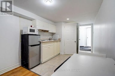99 HARLANDALE AVENUE Toronto (Lansing-Westgate) Ontario photo 34