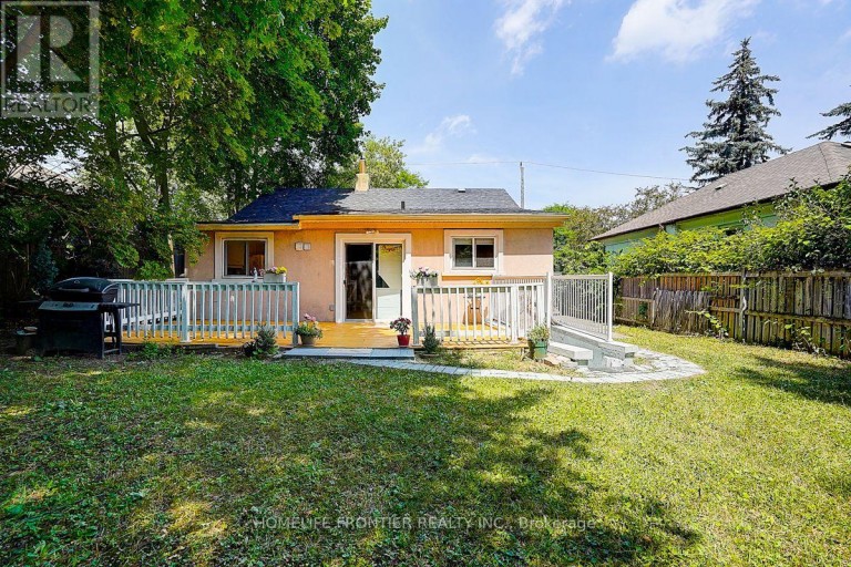 99 HARLANDALE AVENUE, Toronto (Lansing-Westgate), Ontario, M2N1P2
