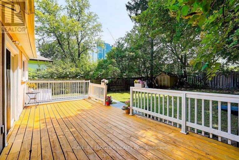 99 HARLANDALE AVENUE, Toronto (Lansing-Westgate), Ontario, M2N1P2
