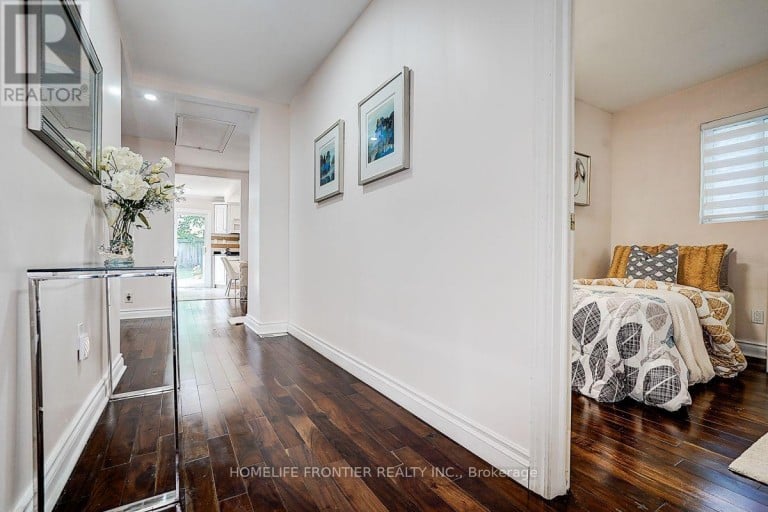 99 HARLANDALE AVENUE, Toronto (Lansing-Westgate), Ontario, M2N1P2