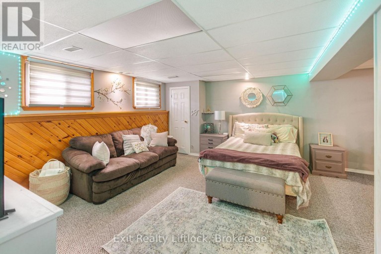 664 BRICK ROAD, Selwyn, Ontario, K0L1T0