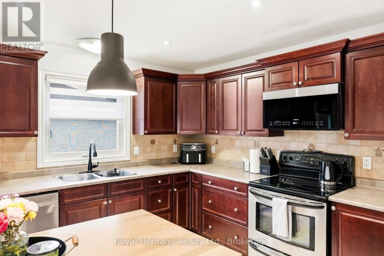 24 IROQUOIS AVENUE, Brighton, Ontario, K0K1H0