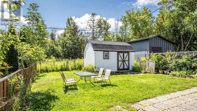 59 DAVIS ROAD, Aurora (Aurora Highlands), Ontario, L4G2B4