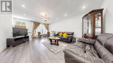 59 DAVIS ROAD Aurora (Aurora Highlands) Ontario photo 6