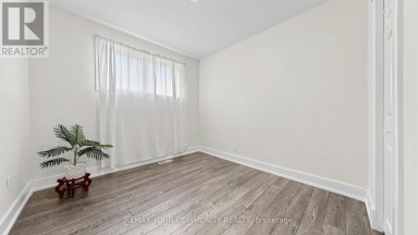 59 DAVIS ROAD Aurora (Aurora Highlands) Ontario photo 8