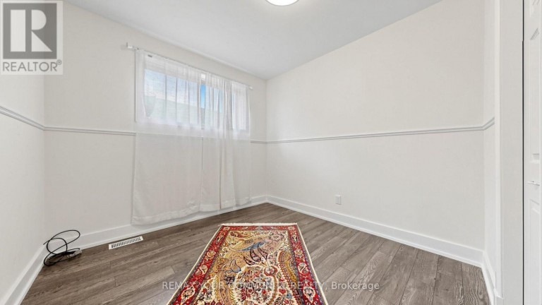 59 DAVIS ROAD, Aurora (Aurora Highlands), Ontario, L4G2B4