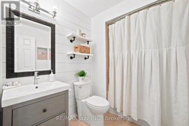 15 FARMSTEAD DRIVE Clarington (Bowmanville) Ontario photo 25