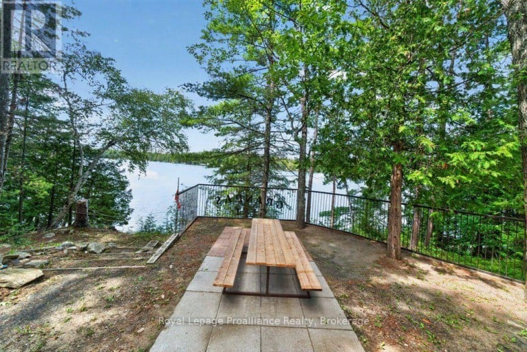 1138 HELEN LANE, North Frontenac, Ontario, K0H2E0