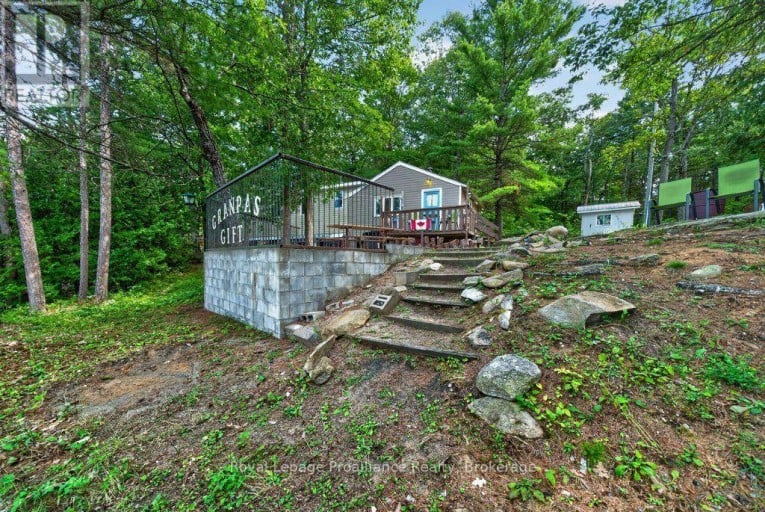1138 HELEN LANE, North Frontenac, Ontario, K0H2E0
