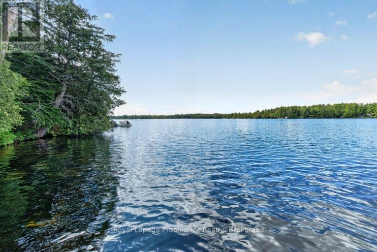 1138 HELEN LANE, North Frontenac, Ontario, K0H2E0